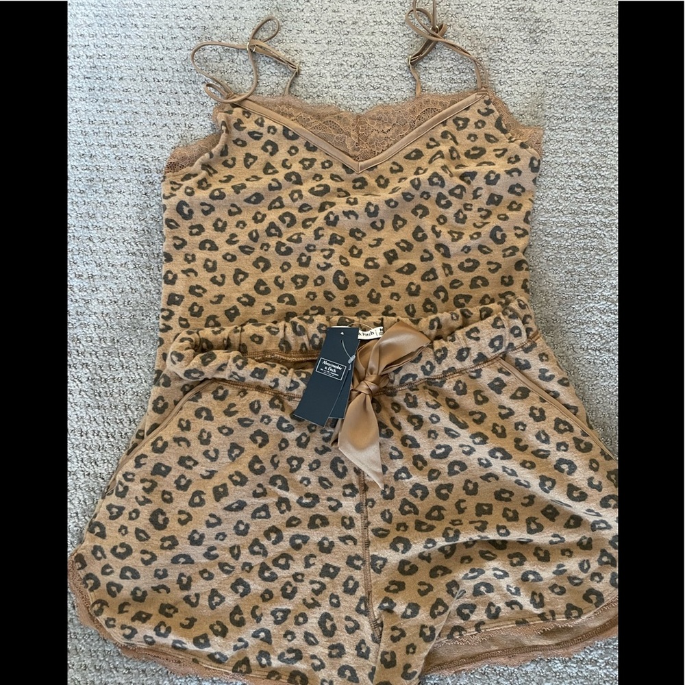 Abercrombie and Fitch Sleep Set